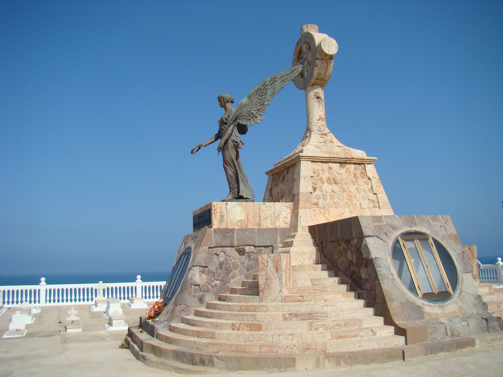 Militares en la reserva harán de guías turísticos por los panteones del Ejército en Melilla